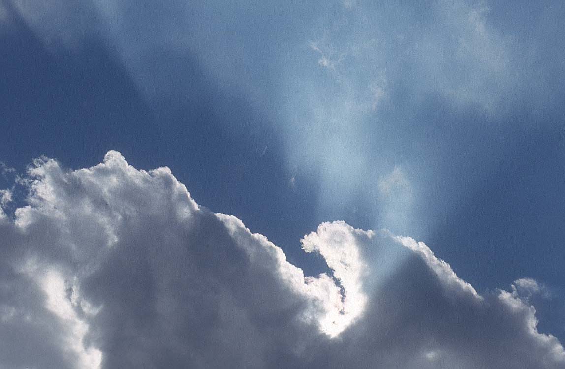 http://www.bigfoto.com/themes/nature/sky/white_cloud-light.jpg